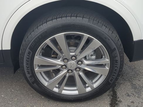 Certified 2024 Cadillac XT5 Premium Luxury FWD image 32