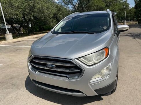 Used 2019 Ford EcoSport Titanium image 4