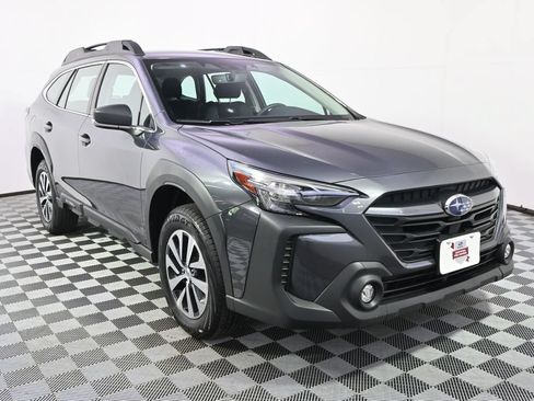 Used 2024 Subaru Outback AWD/4WD image 9