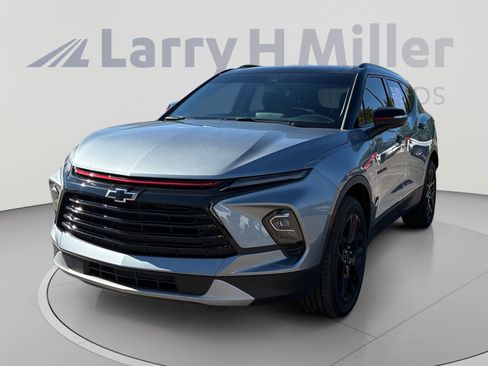 Used 2023 Chevrolet Blazer LT FWD image 1