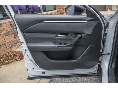 Used 2024 MAZDA CX-50 AWD 2.5 S w/ Weather Package image 9