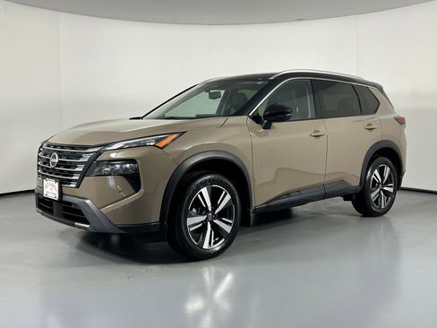 Used 2024 Nissan Rogue SL w/ SL Premium Package AWD/4WD image 3