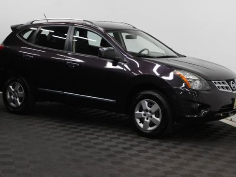 Used 2014 Nissan Rogue S w/ Convenience Package image 1