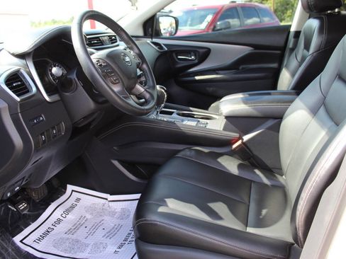 Used 2022 Nissan Murano SV w/ SV Midnight Edition Package image 16