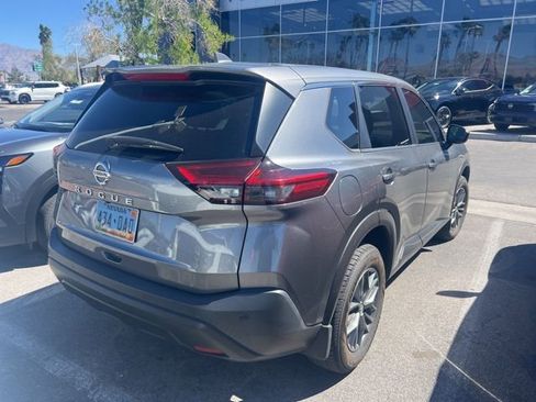 Used 2021 Nissan Rogue S image 4