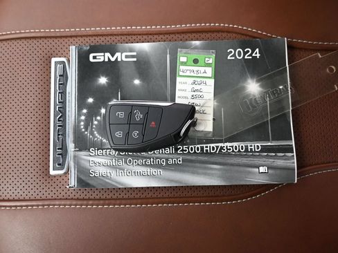 Used 2024 GMC Sierra 3500 Denali Ultimate AWD/4WD image 20