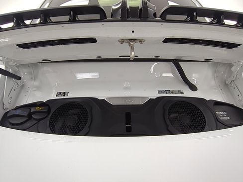 Certified 2025 Porsche 911 Carrera RWD image 25