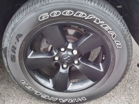 Used 2022 RAM 1500 Express w/ Wheel & Sound Group AWD/4WD image 44
