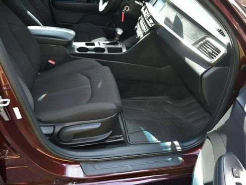 Used 2020 Kia Optima LX image 24