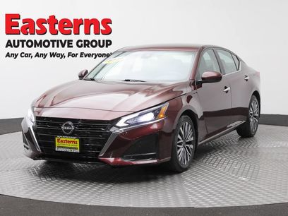 Used 2023 Nissan Altima 2.5 SV