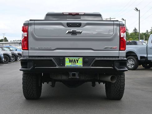 Used 2024 Chevrolet Silverado 2500 ZR2 w/ Technology Package AWD/4WD image 7