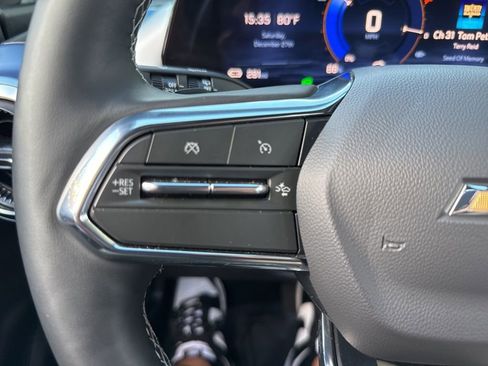 Used 2025 Chevrolet Equinox EV LT image 33