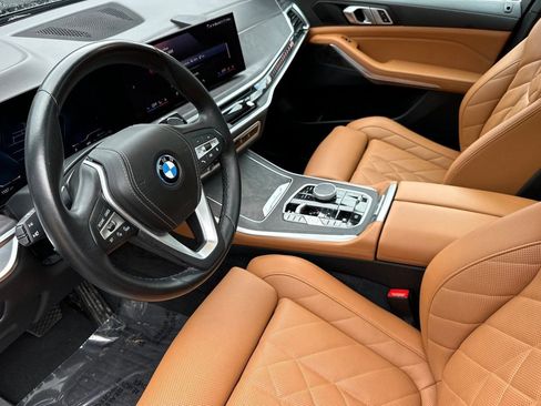 Used 2024 BMW X5 xDrive50e w/ Parking Assistance Package image 4