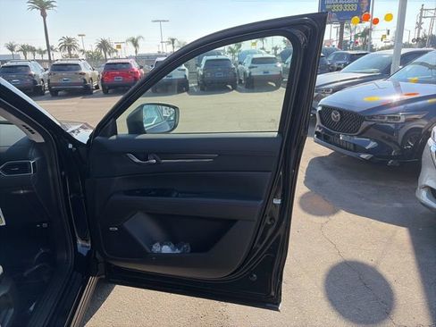 New 2025 MAZDA CX-5 Carbon Edition image 17
