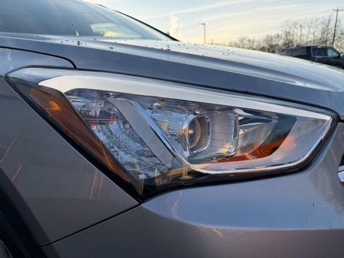 Used 2016 Hyundai Santa Fe SE image 10