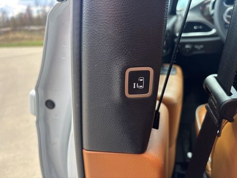 Used 2022 Chrysler Pacifica Pinnacle FWD image 53
