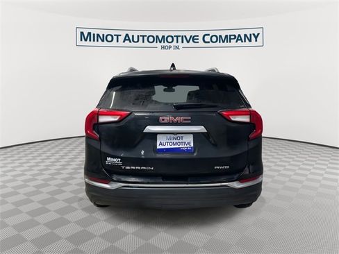 Used 2022 GMC Terrain SLT image 7