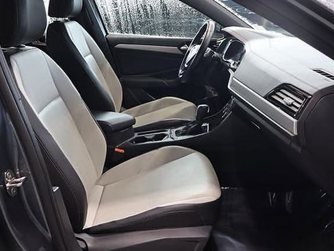 Used 2021 Volkswagen Jetta R-Line w/ R-Line Cold Weather Package image 13