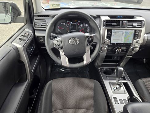 Used 2022 Toyota 4Runner Trail Special Edition AWD/4WD image 12