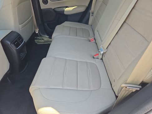 Used 2022 Honda CR-V Touring image 18