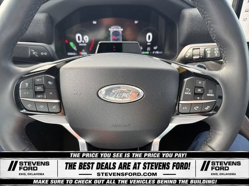 Used 2025 Ford Explorer Platinum w/ LUX Leather Package AWD/4WD image 24