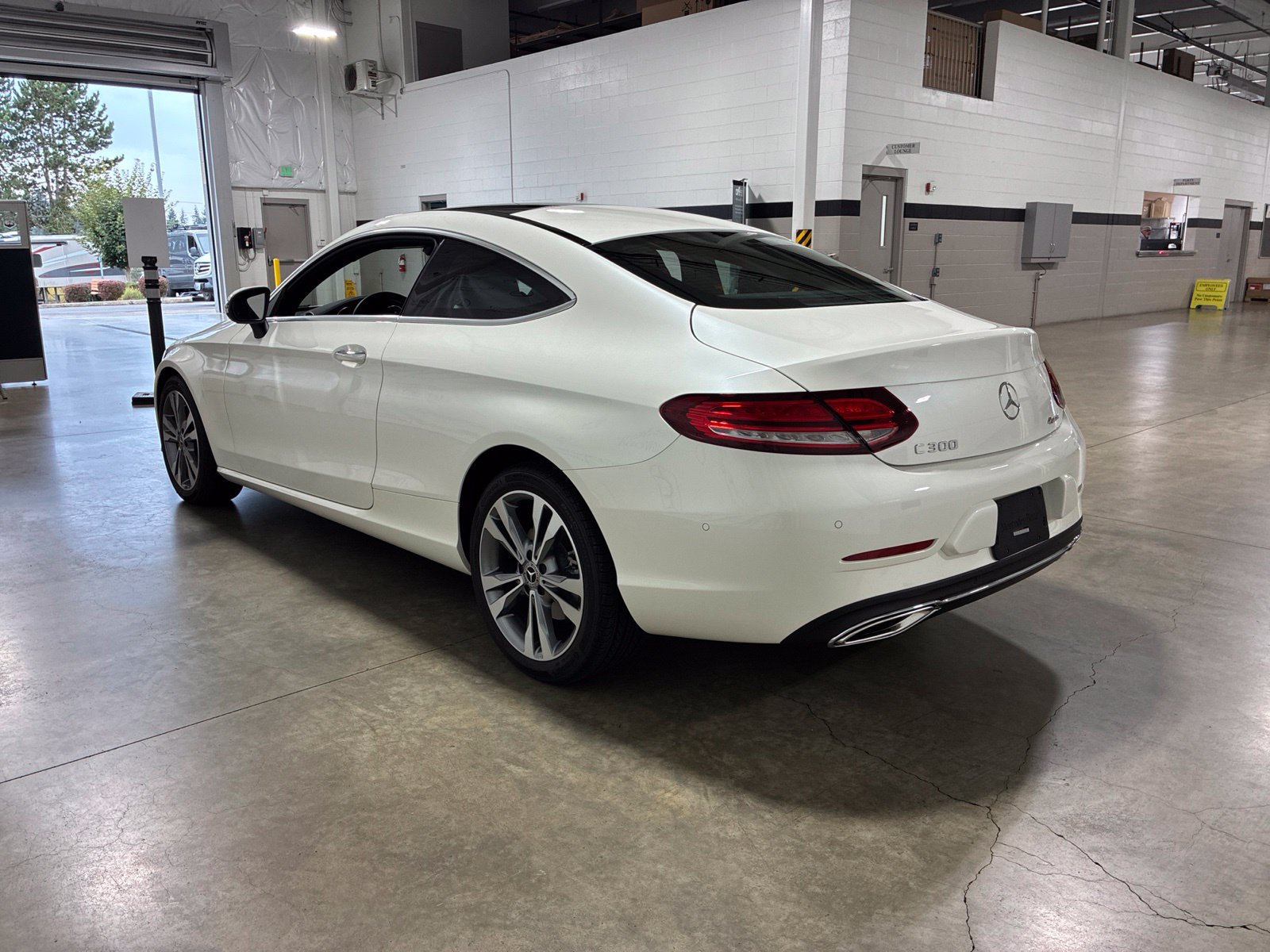 Used 2023 Mercedes-Benz C 300 4MATIC Coupe image 3