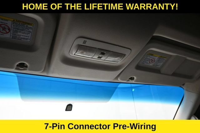Used 2013 Nissan NV 2500 SV w/ Technology Pkg RWD image 21