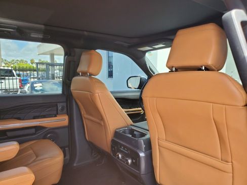 Certified 2022 Ford Expedition Max Platinum RWD image 34