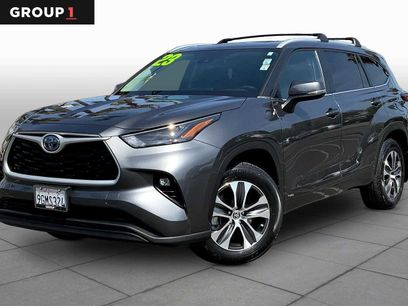Used 2023 Toyota Highlander XLE