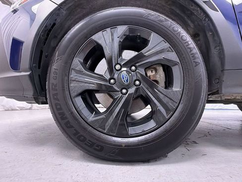 Used 2024 Subaru Crosstrek 2.0i image 12