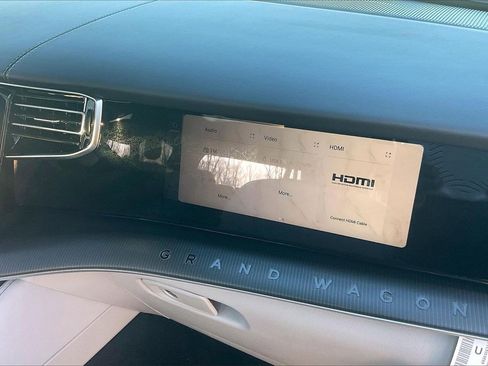 New 2026 Jeep Grand Wagoneer Summit w/ Premium Group III image 30