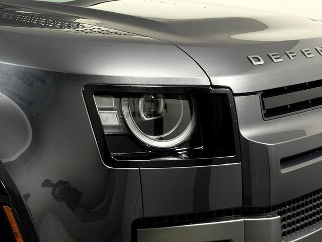 New 2026 Land Rover Defender 130 V8 AWD/4WD image 14