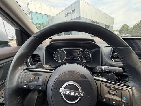 Certified 2023 Nissan Rogue SV w/ SV Premium B Package AWD/4WD image 9