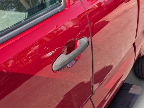 Used 2018 Toyota Tacoma SR image 17