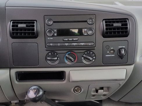 Used 2007 Ford F350 2WD SuperCab Super Duty image 29