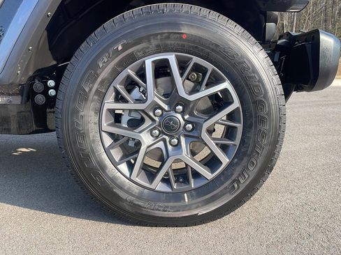 New 2026 Jeep Wrangler Sahara AWD/4WD image 9