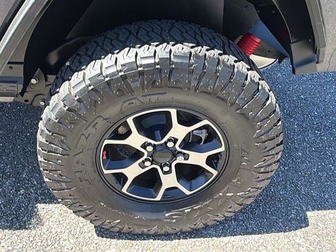 Used 2022 Jeep Wrangler Sport AWD/4WD image 9