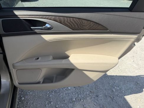 Used 2017 Lincoln MKZ Reserve w/ Climate Package FWD image 18