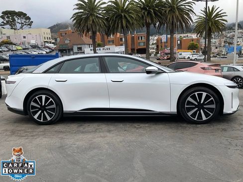 Used 2024 Lucid Air Touring AWD/4WD image 3