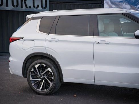 Used 2023 Mitsubishi Outlander SEL image 6