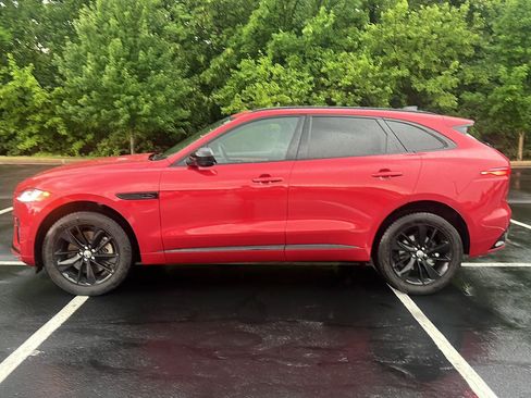 Used 2026 Jaguar F-PACE R-Dynamic S AWD/4WD image 2