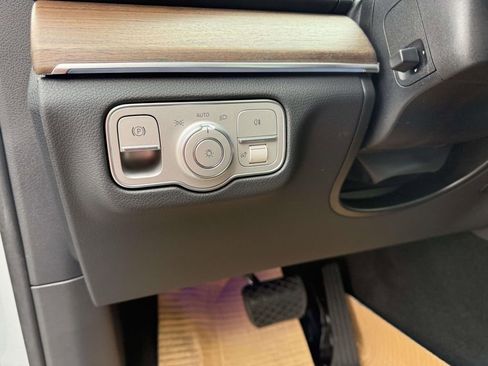 New 2026 Mercedes-Benz GLE 350 4MATIC image 13