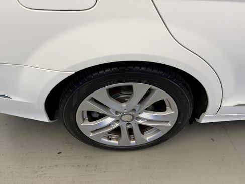 Used 2013 Mercedes-Benz C 300 4MATIC Sedan image 8