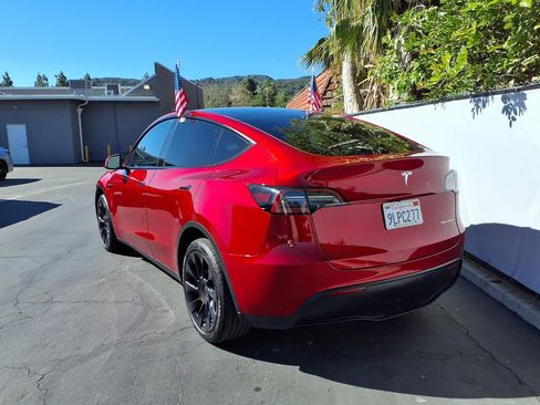 Used 2024 Tesla Model Y Long Range image 6