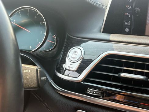 Used 2016 BMW 750i xDrive AWD/4WD image 20