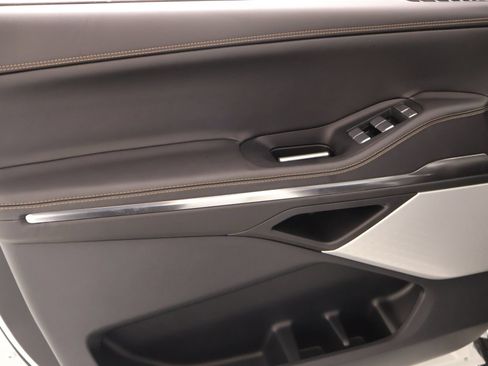 New 2026 Lincoln Navigator Black Label AWD/4WD image 18