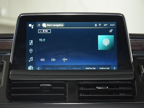 Used 2023 Chevrolet Tahoe LT w/ LT Signature Plus Package image 31