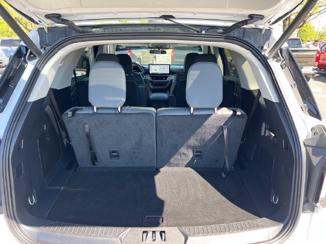 Used 2026 Ford Explorer Active w/ Active Comfort Package AWD/4WD image 24