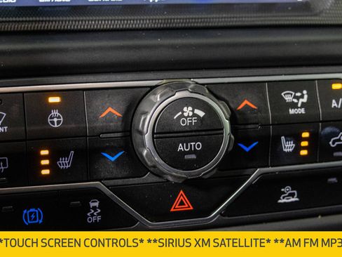 Used 2022 Jeep Wrangler Unlimited Sahara w/ Cold Weather Group AWD/4WD image 11