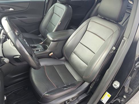 Used 2022 Chevrolet Equinox RS w/ RS Leather Package image 6